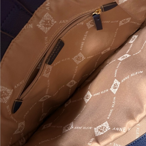 Anne Klein Navy and Brown Zippered Purse - Picture 6 of 11